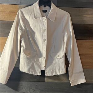Elegant Cream Button-Up Blazer